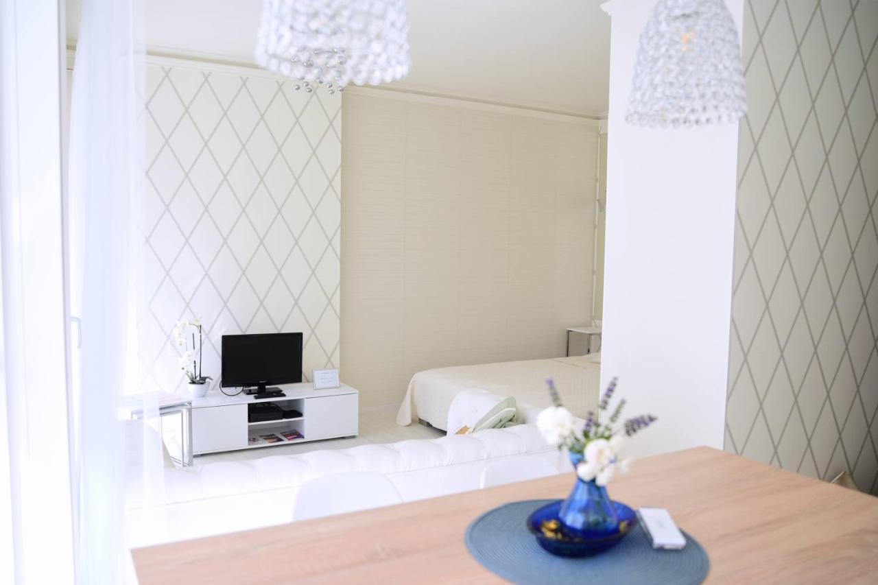 Cloe Apartman Szeged Ngoại thất bức ảnh