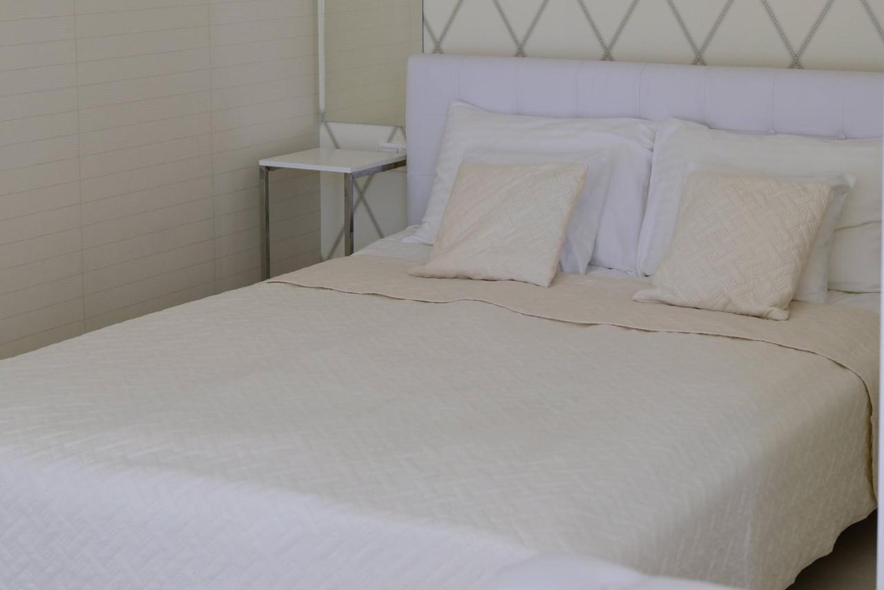 Cloe Apartman Szeged Ngoại thất bức ảnh